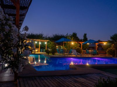 piscina de noche